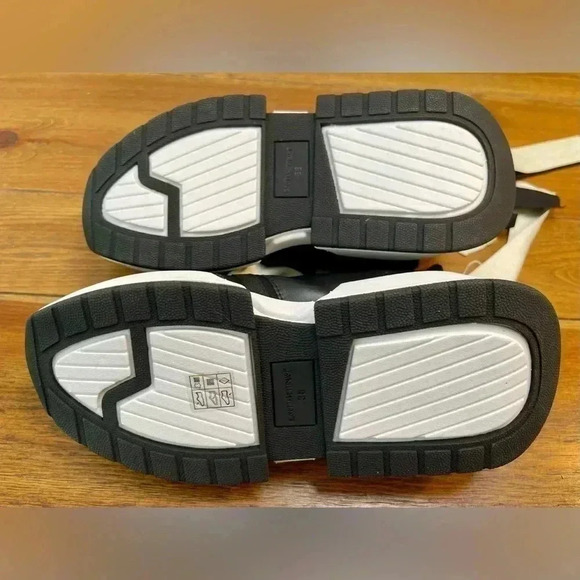 Loretta Pettinari Italy | Women’s 7.5 | Black & White Ribbon Sneaker | No Tie - Picture 7 of 8